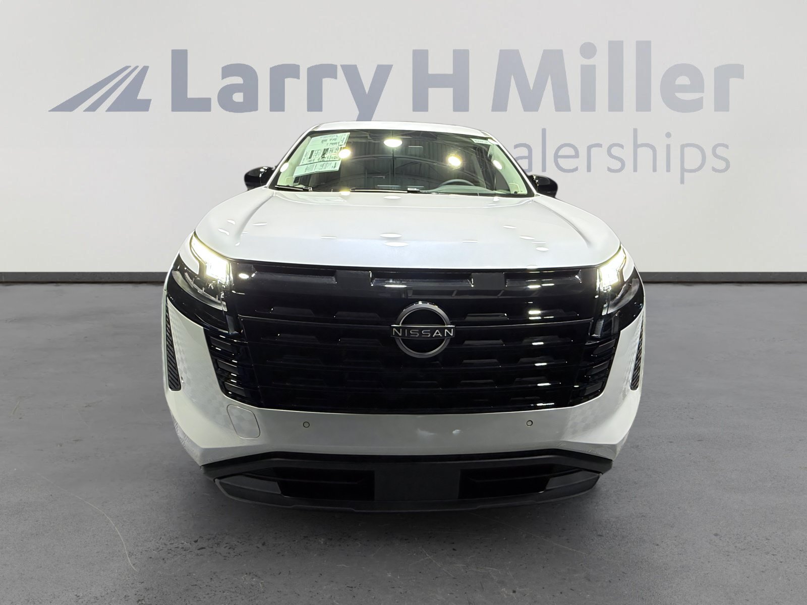 New 2026 Nissan Pathfinder SL FWD image 8