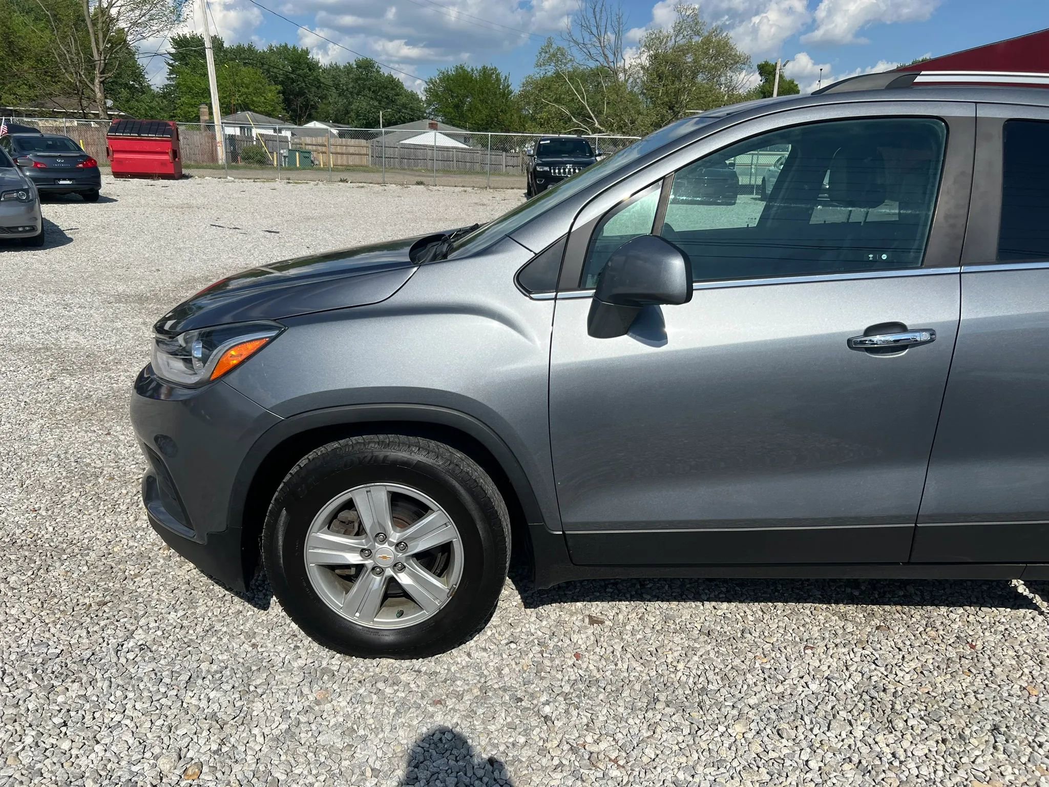 Used 2019 Chevrolet Trax LT w/ LT Convenience Package FWD image 4