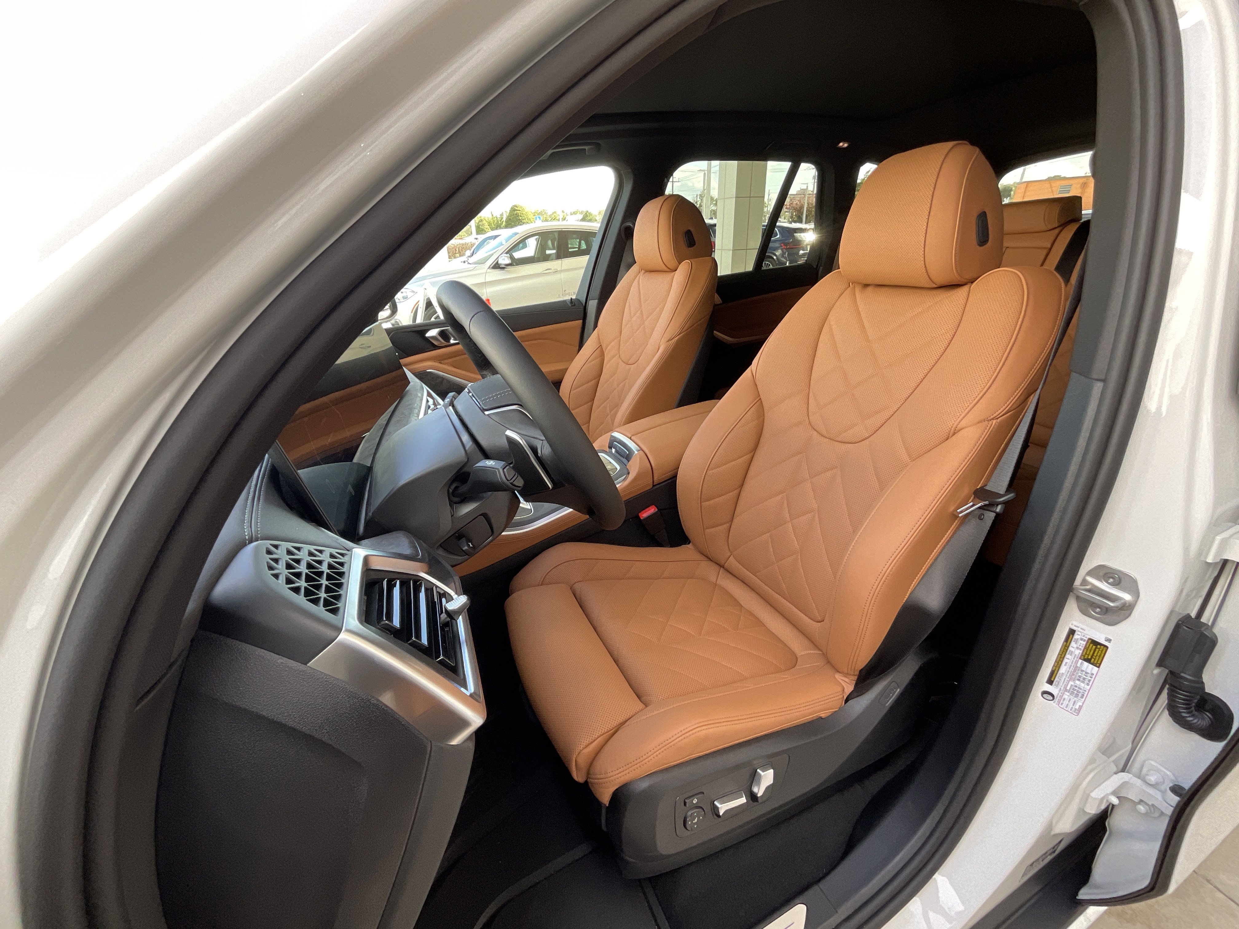 New 2026 BMW X5 sDrive40i image 11