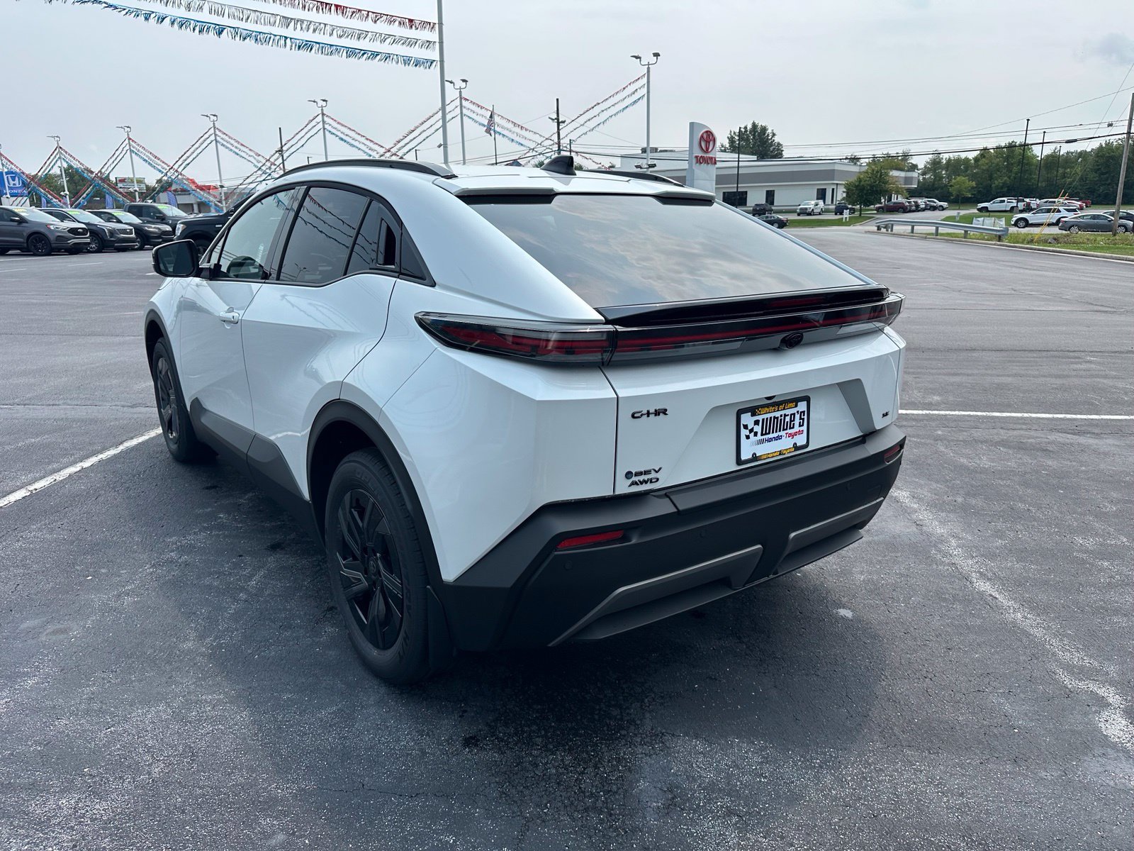 New 2026 Toyota C-HR AWD/4WD image 3