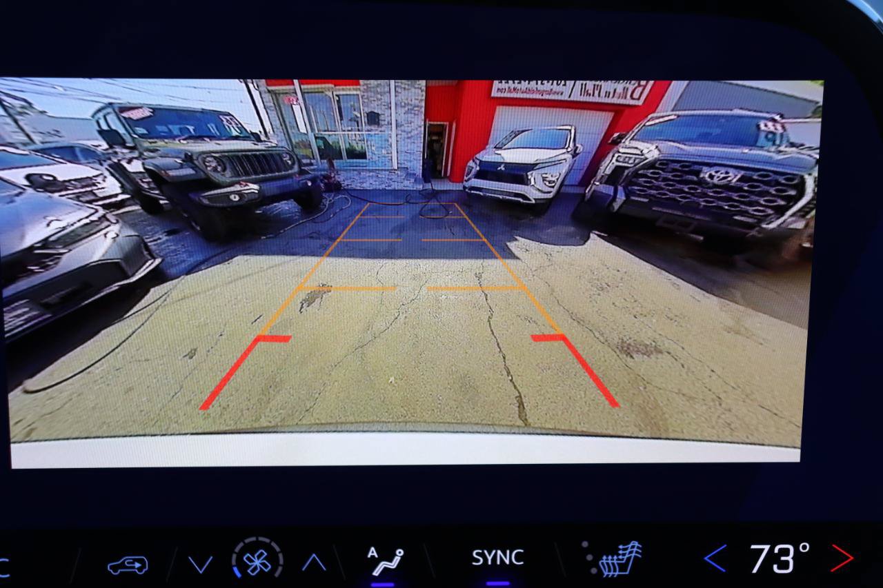 Used 2026 Chevrolet Traverse LT AWD/4WD image 38