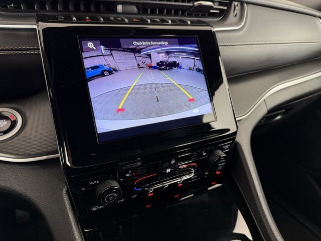 Used 2024 Jeep Grand Cherokee L Altitude image 26