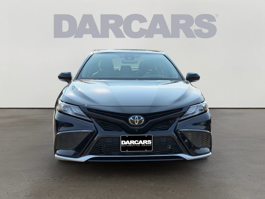 Used 2022 Toyota Camry XSE w/ Navigation Package FWD image 2