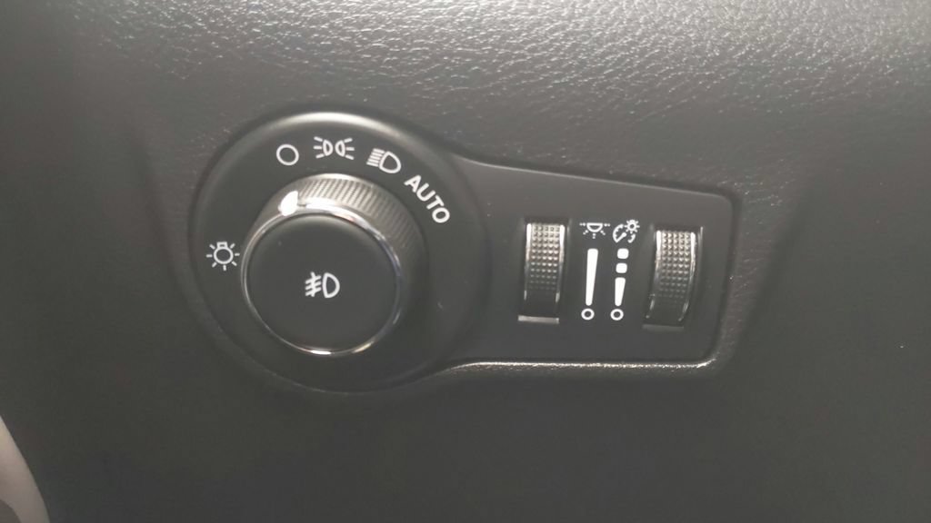 Used 2024 Jeep Compass Limited AWD/4WD image 27