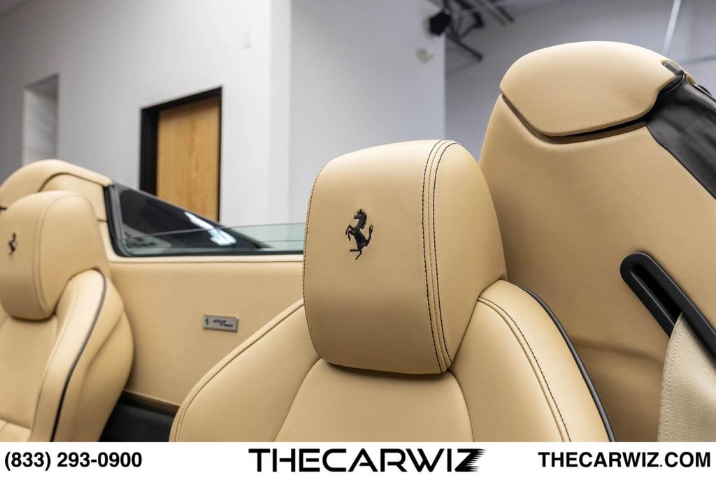Used 2015 Ferrari 458 Spider RWD image 48