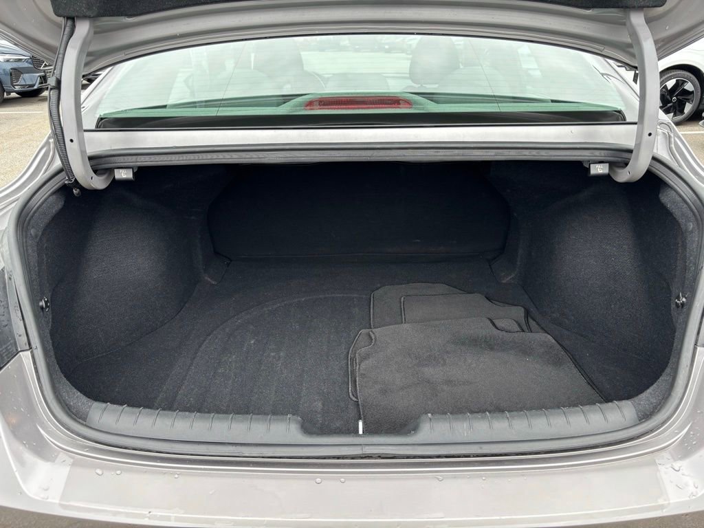 Used 2023 Hyundai Elantra SEL w/ Convenience Package FWD image 21