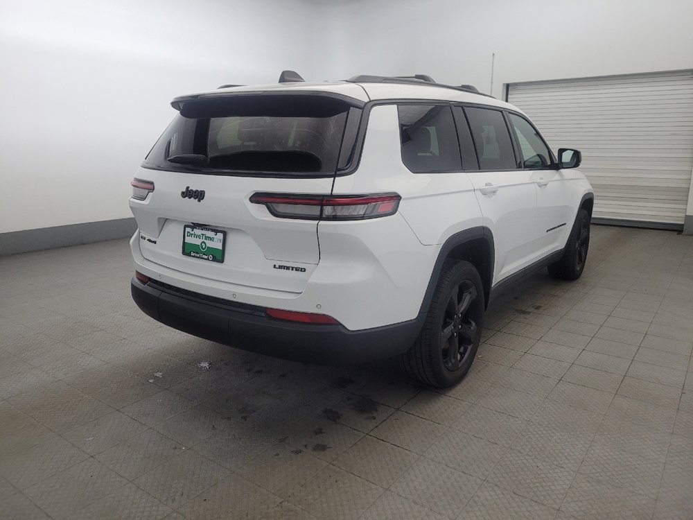 Used 2023 Jeep Grand Cherokee L Limited w/ Black Appearance Package AWD/4WD image 9