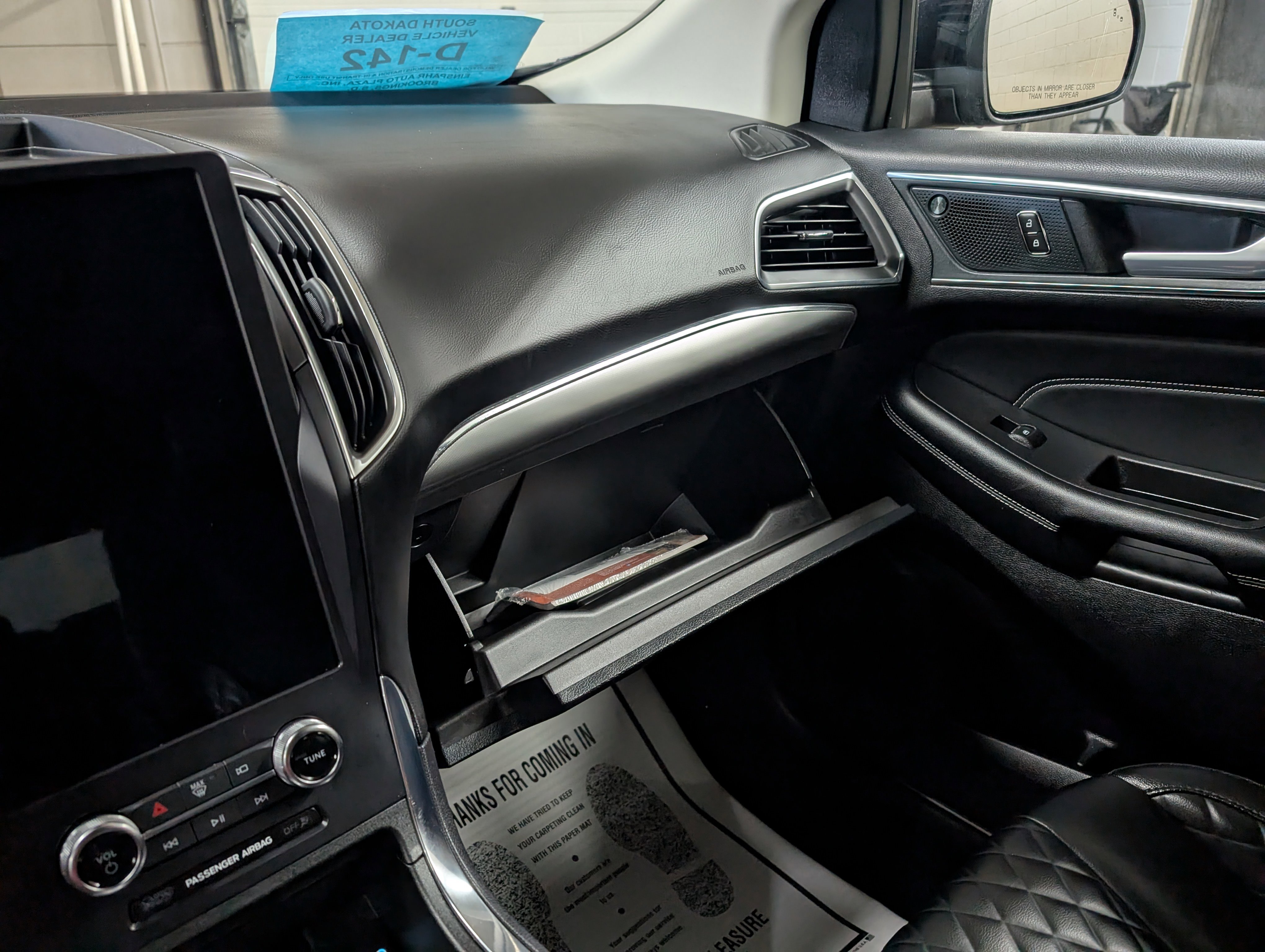 Used 2024 Ford Edge Titanium AWD/4WD image 19