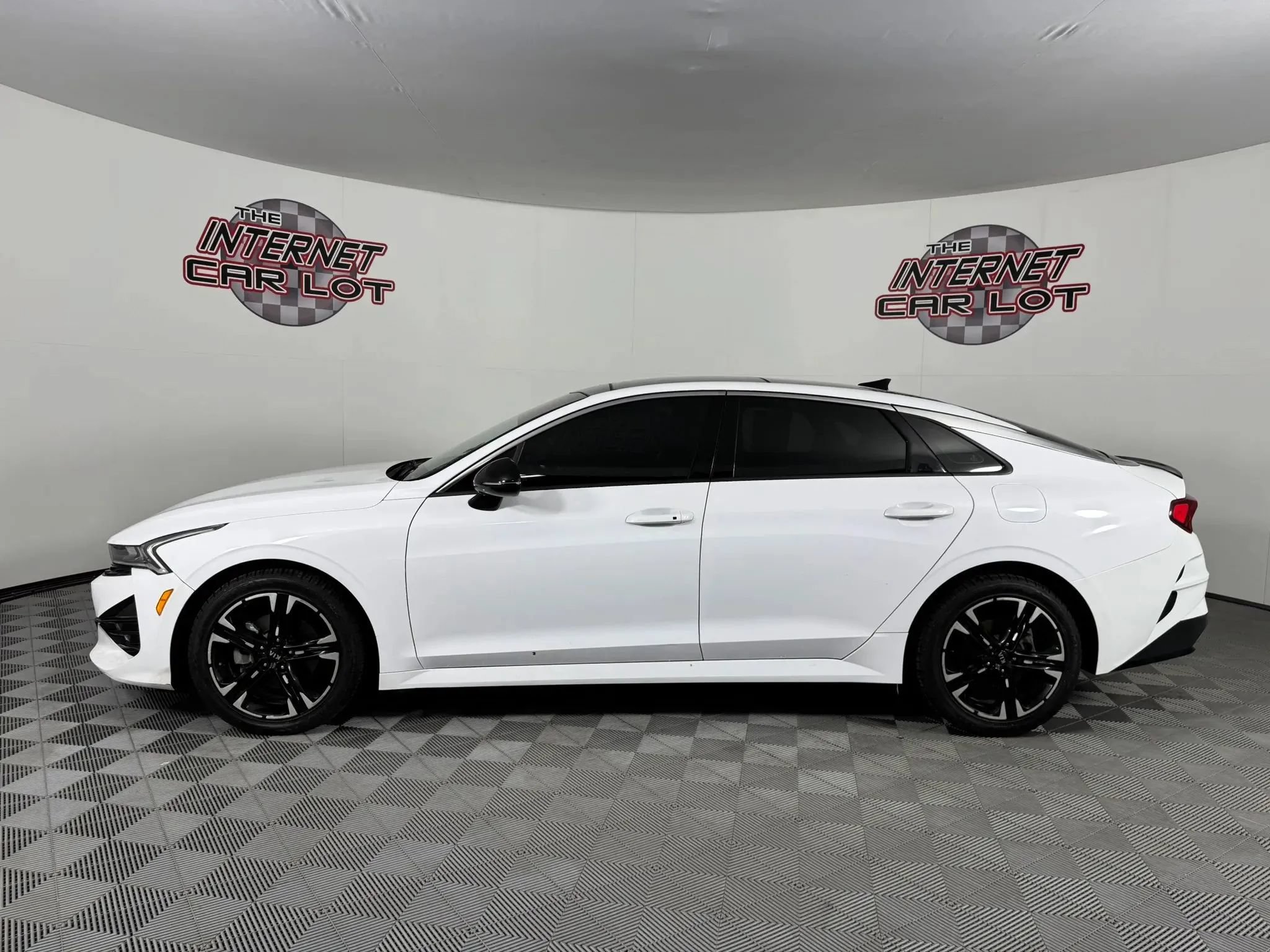 Used 2021 Kia K5 GT-Line w/ GT-Line FWD Premium Package image 4