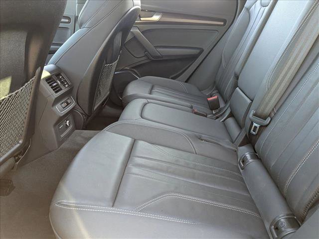Used 2023 Audi Q5 2.0T Premium w/ Convenience Package image 17