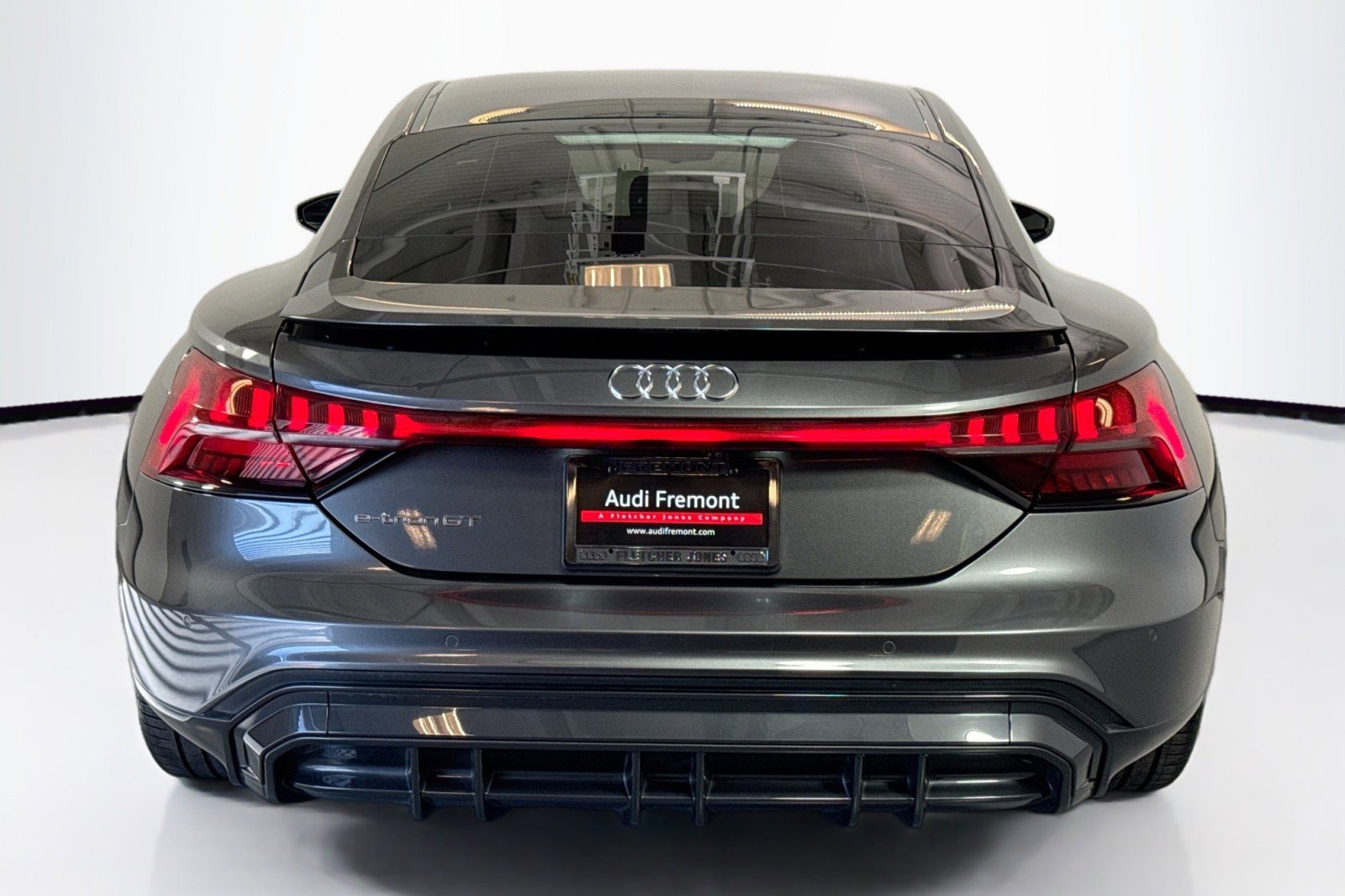 Used 2023 Audi e-tron GT Prestige w/ Prestige Package image 6