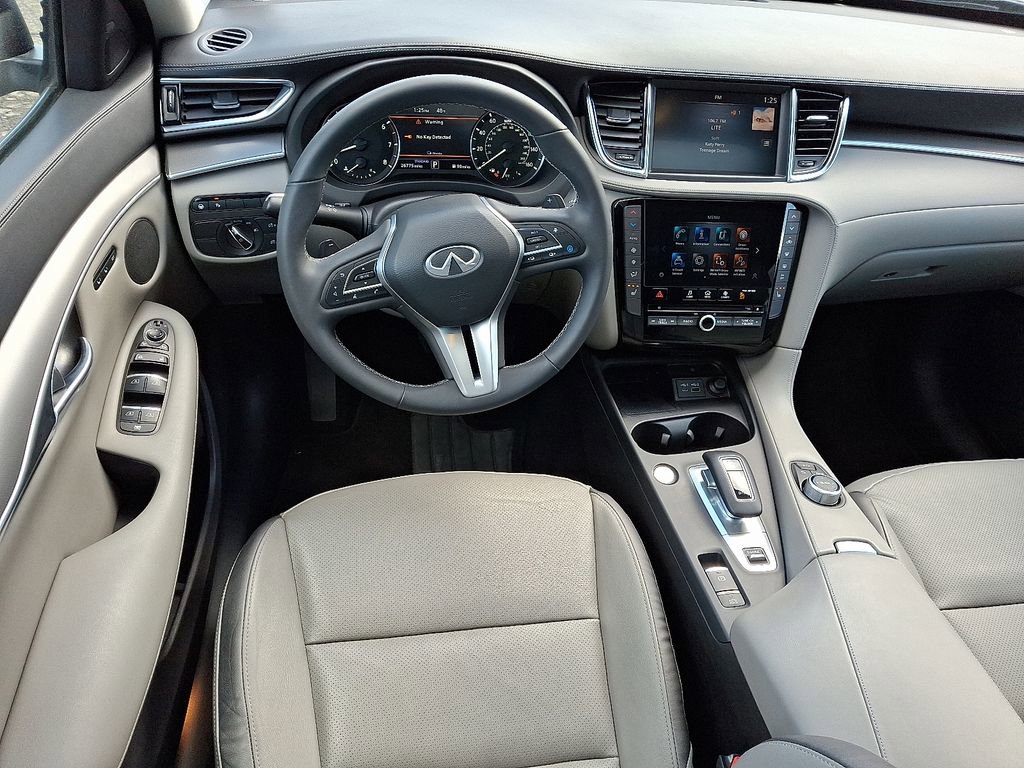 Used 2023 INFINITI QX50 Luxe image 12