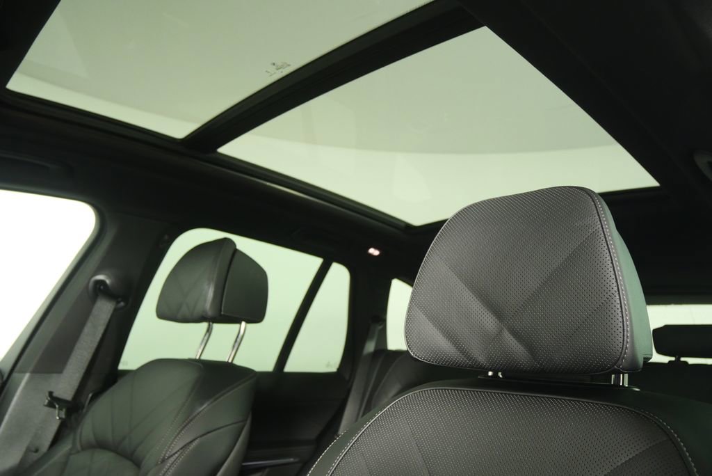 Certified 2025 BMW X5 xDrive40i image 11