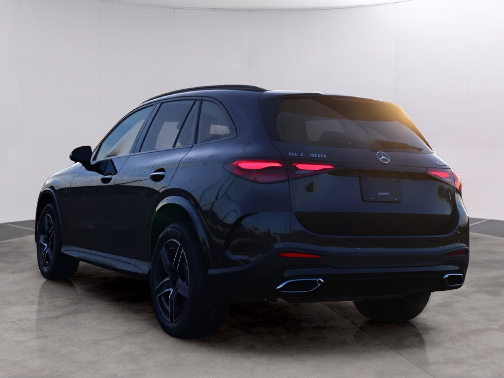 Used 2026 Mercedes-Benz GLC 300 4MATIC image 5