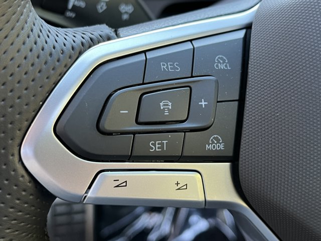 New 2026 Volkswagen Tiguan SE R-Line AWD/4WD image 15