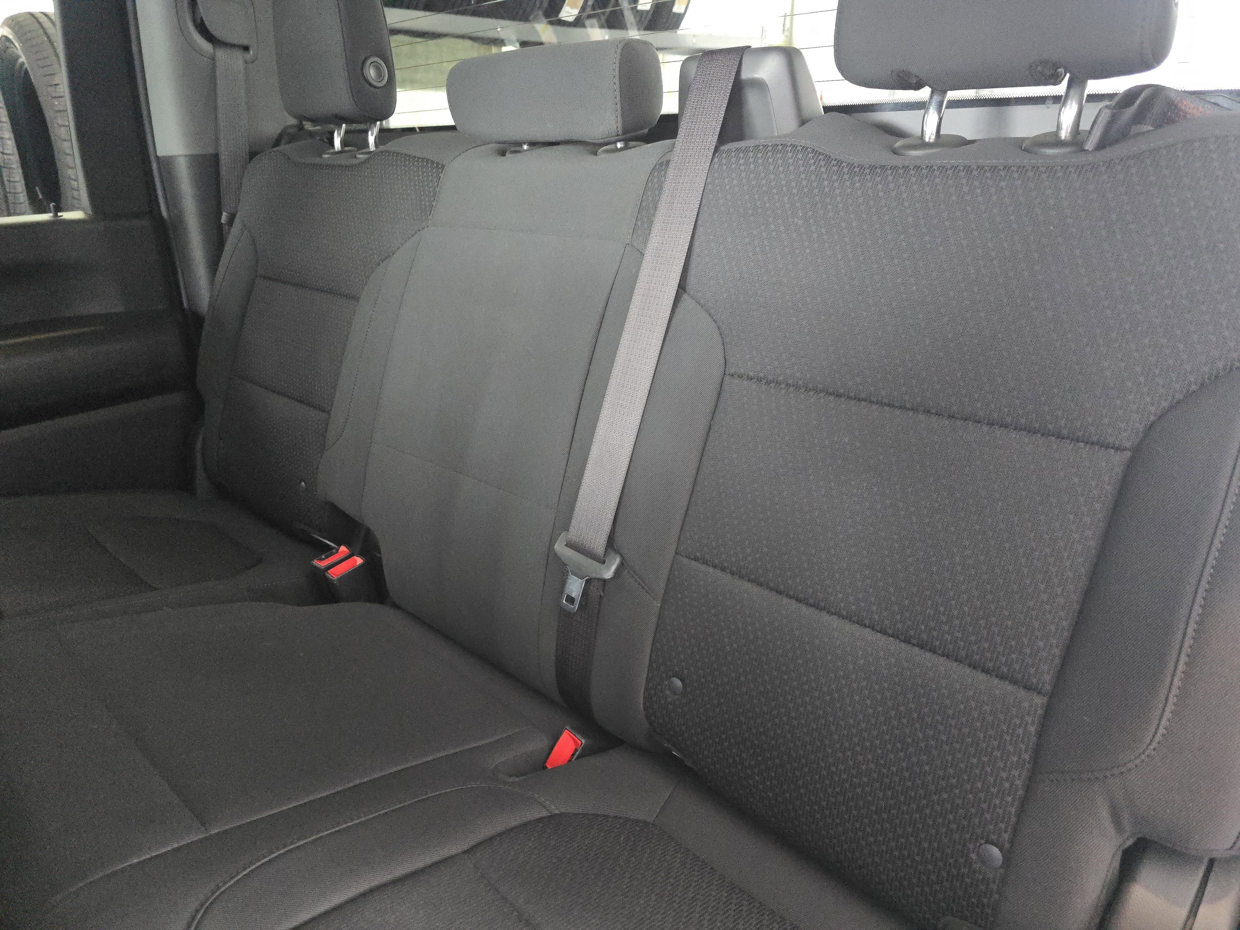 Used 2022 Chevrolet Silverado 2500 Custom w/ Custom Value Package image 24