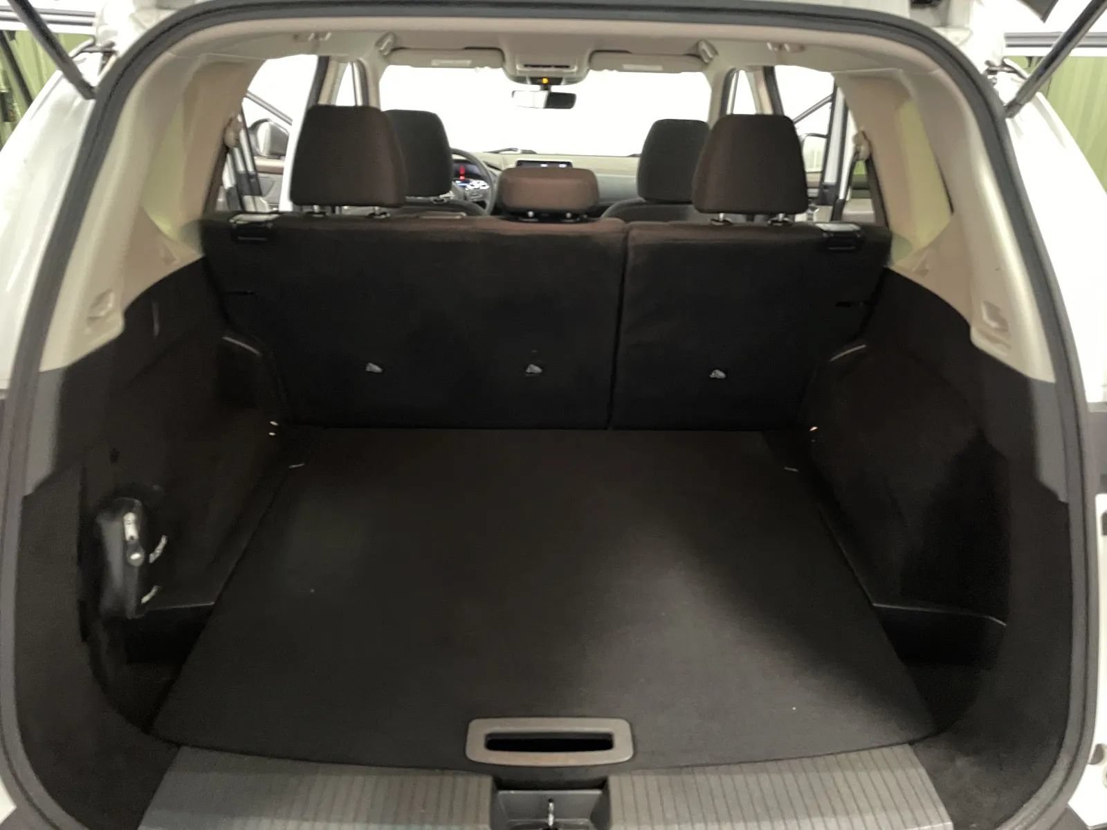 Used 2023 Nissan Rogue S FWD image 36