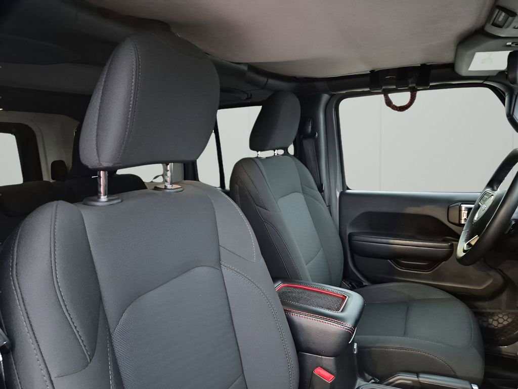Used 2018 Jeep Wrangler Unlimited Sport S image 11