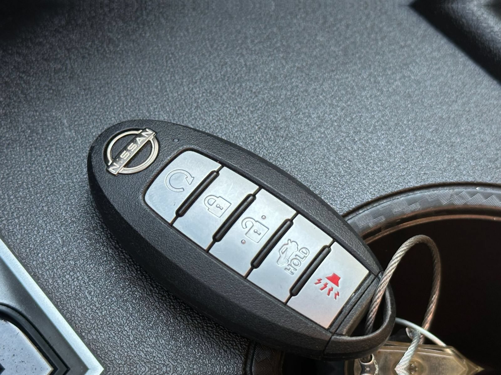 Used 2025 Nissan Altima 2.5 SV FWD image 24