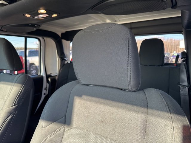 Used 2020 Jeep Gladiator Sport w/ Quick Order Package 24S image 17