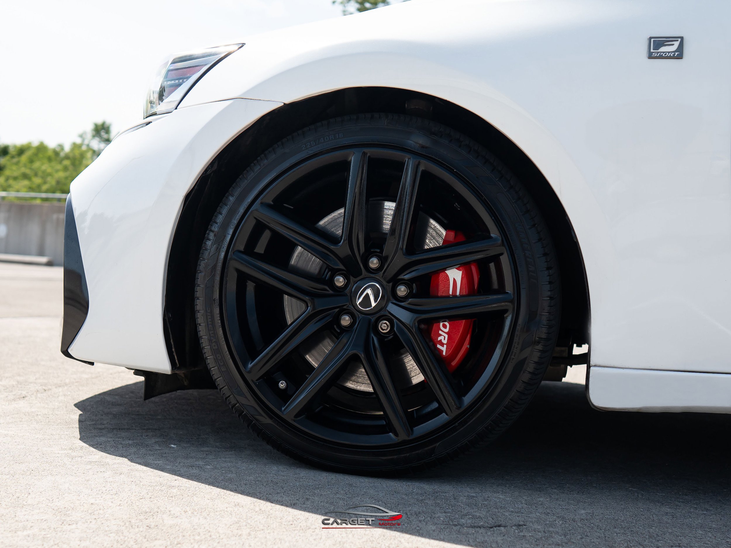 Used 2019 Lexus IS 300 F Sport w/ F Sport Package AWD/4WD image 10