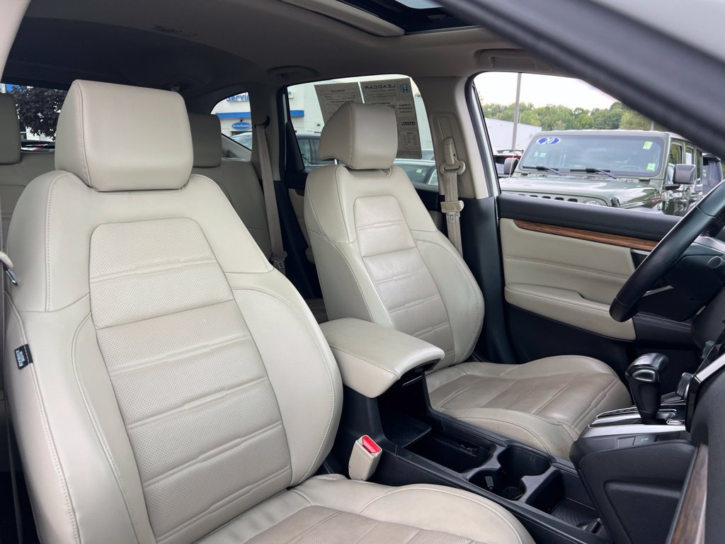 Used 2018 Honda CR-V Touring image 28