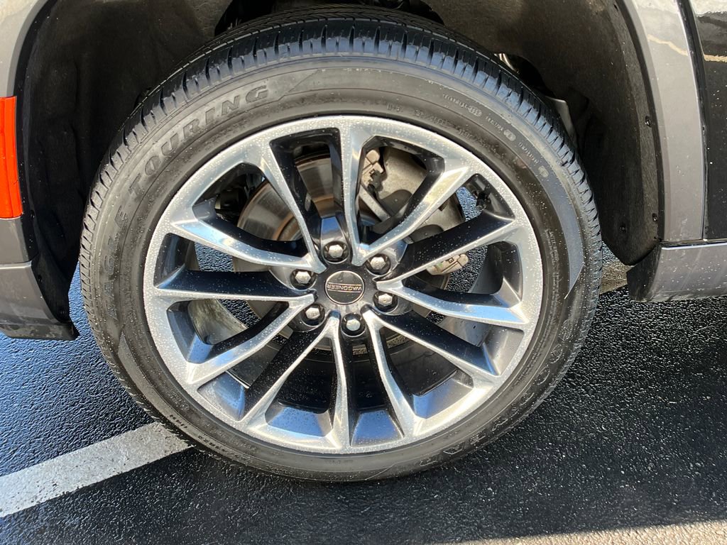 Used 2022 Jeep Wagoneer Series III w/ Premium Group I image 26