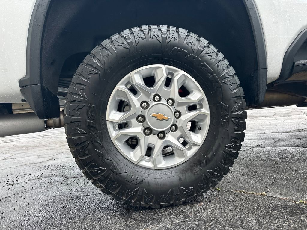 Used 2023 Chevrolet Silverado 2500 LT w/ Convenience Package AWD/4WD image 18
