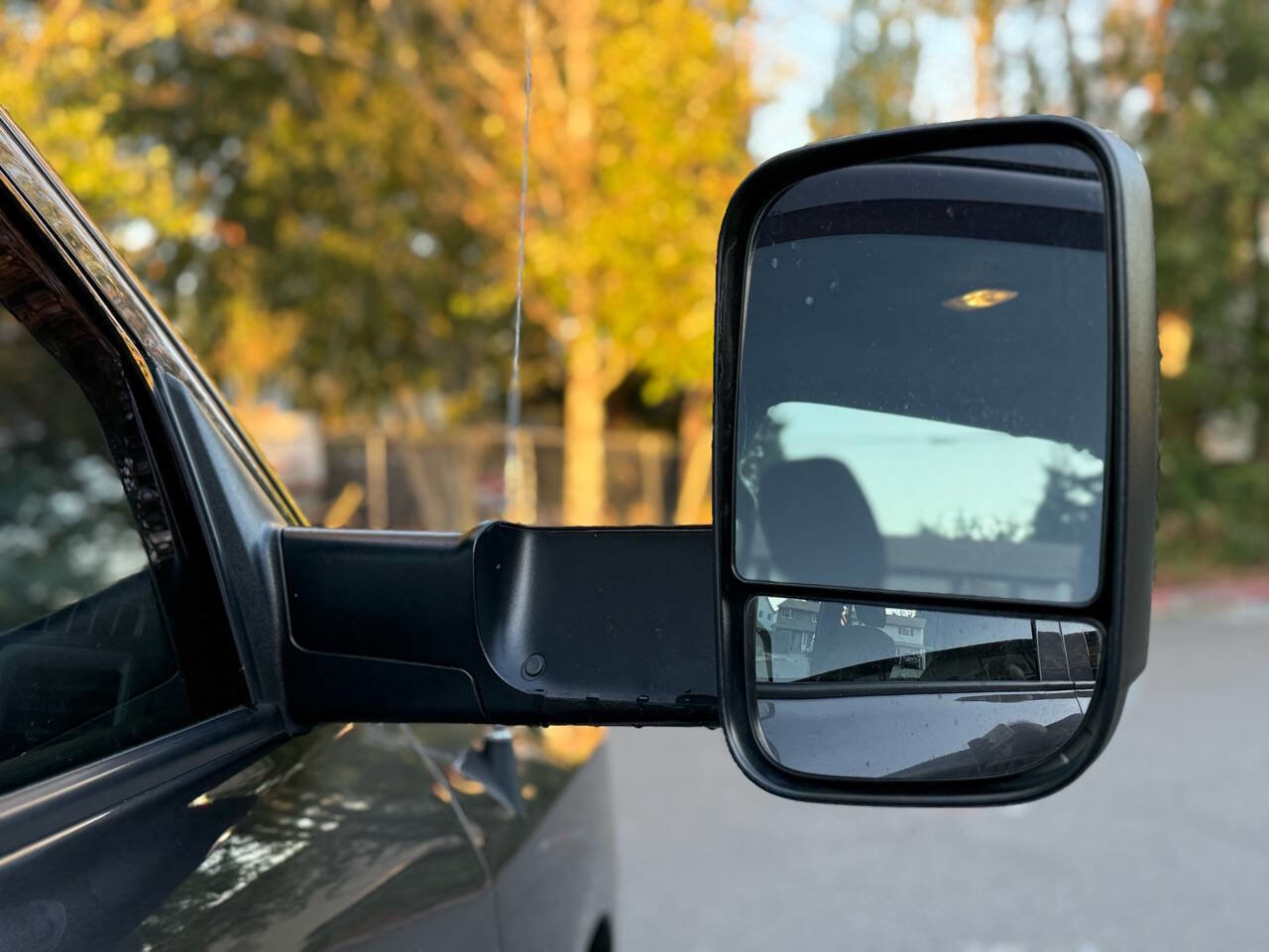 Used 2017 RAM 2500 Tradesman w/ Chrome Appearance Group image 14