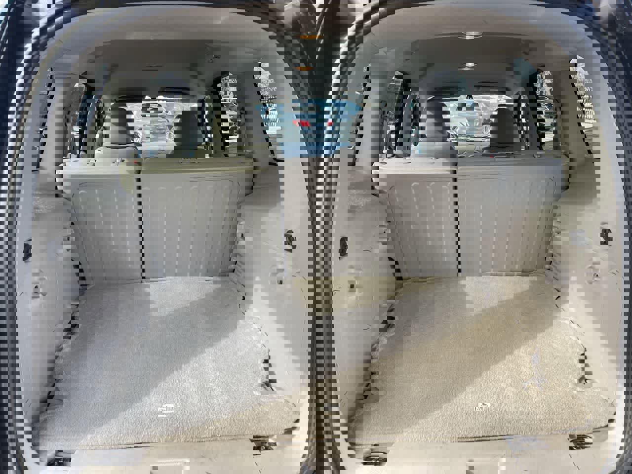 Used 2010 Chevrolet HHR LT image 17