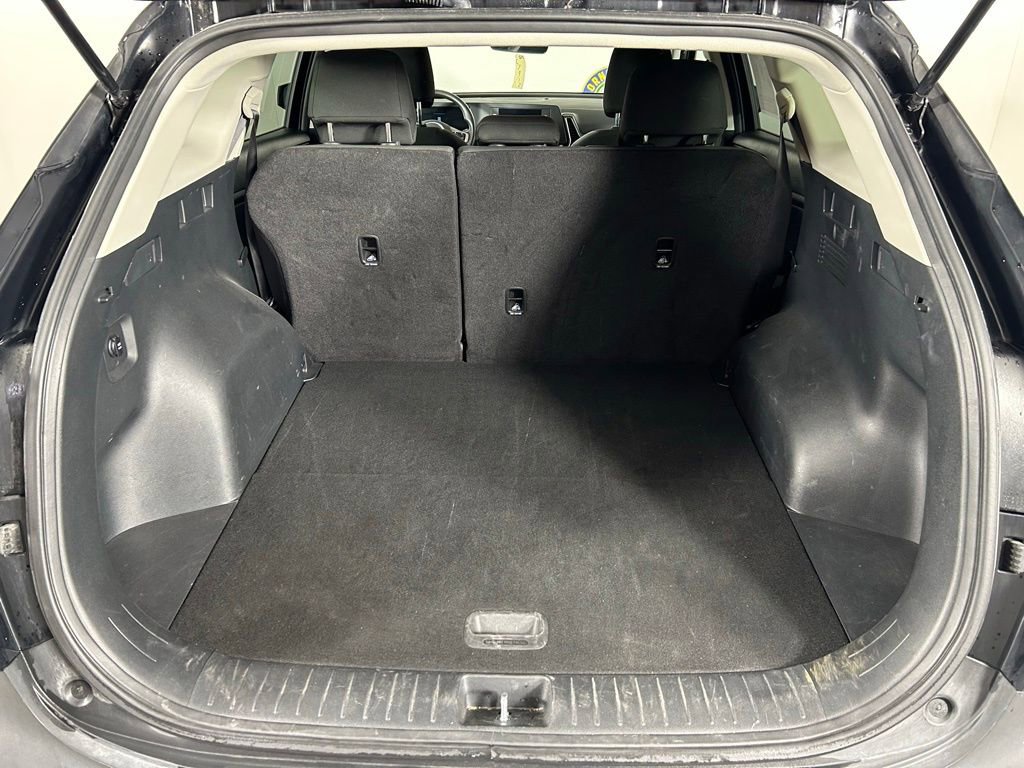 Used 2025 Kia Sportage LX AWD/4WD image 22