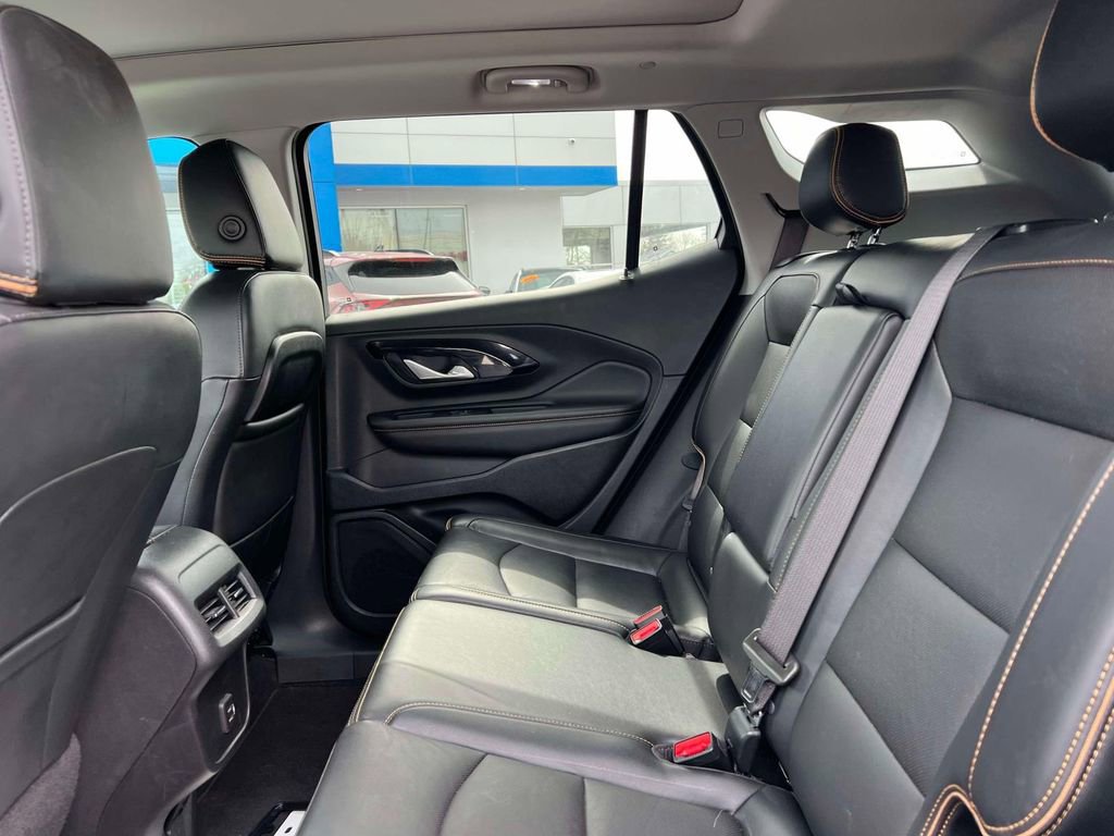 Used 2022 GMC Terrain AT4 w/ Infotainment Package II AWD/4WD image 11