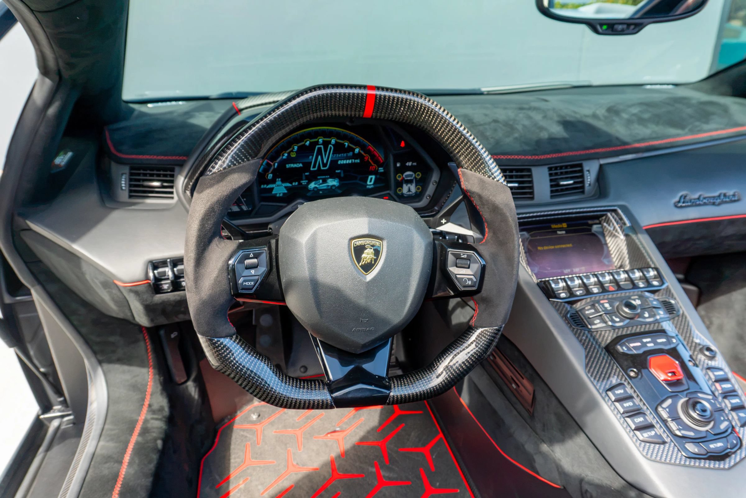 Used 2020 Lamborghini Aventador SVJ AWD/4WD image 69