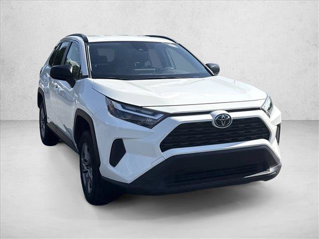 Used 2025 Toyota RAV4 LE AWD/4WD image 3