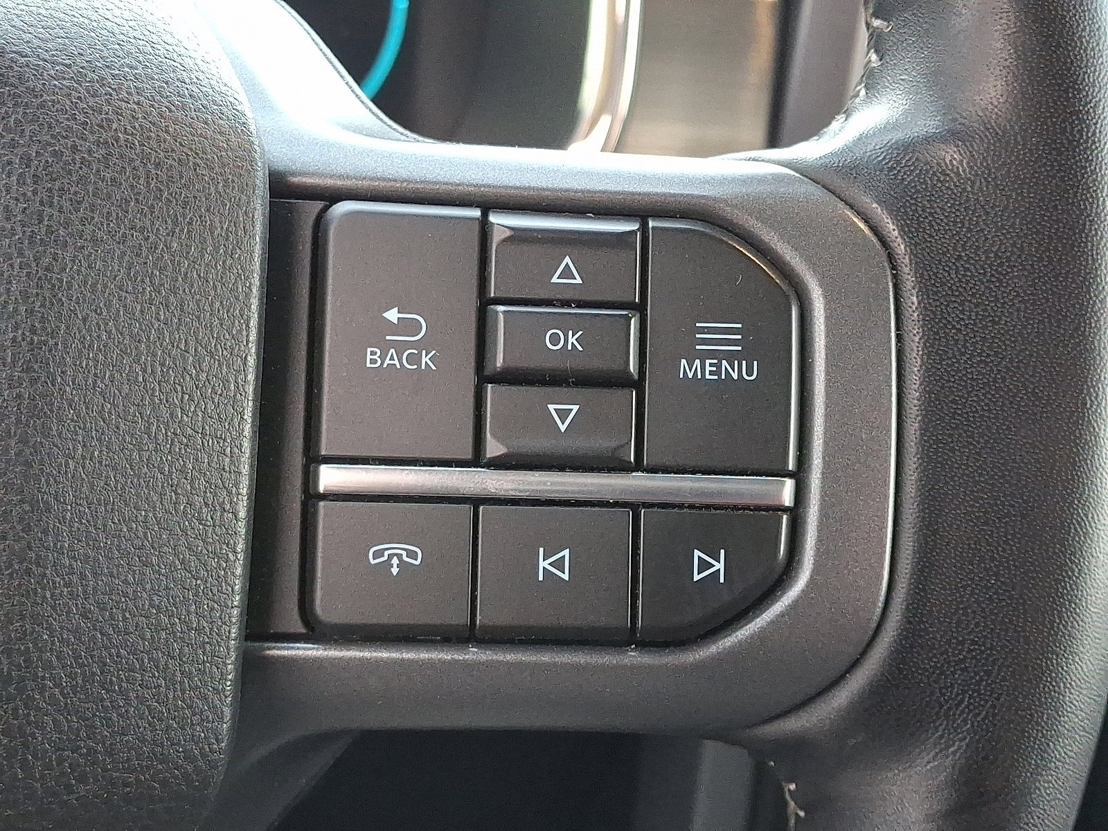 Certified 2023 Ford F150 Lariat w/ Equipment Group 502A High image 26