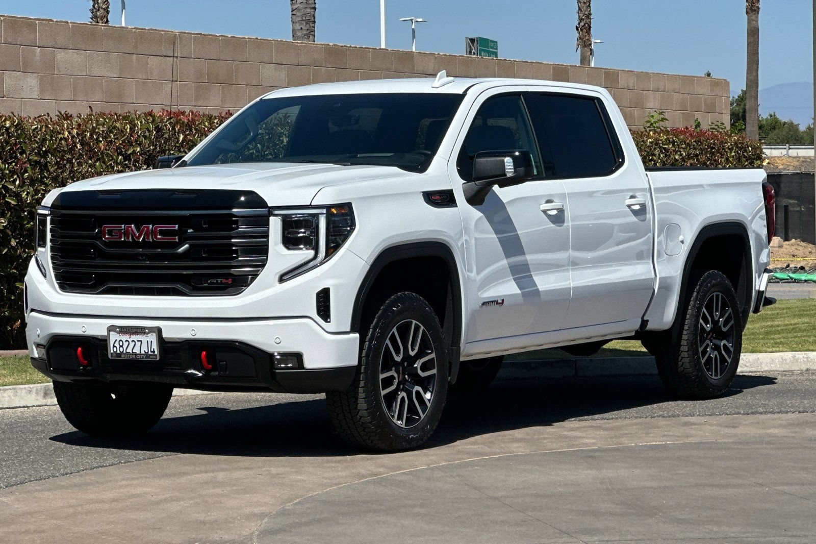 Used 2026 GMC Sierra 1500 AT4 w/ Technology Package AWD/4WD image 8