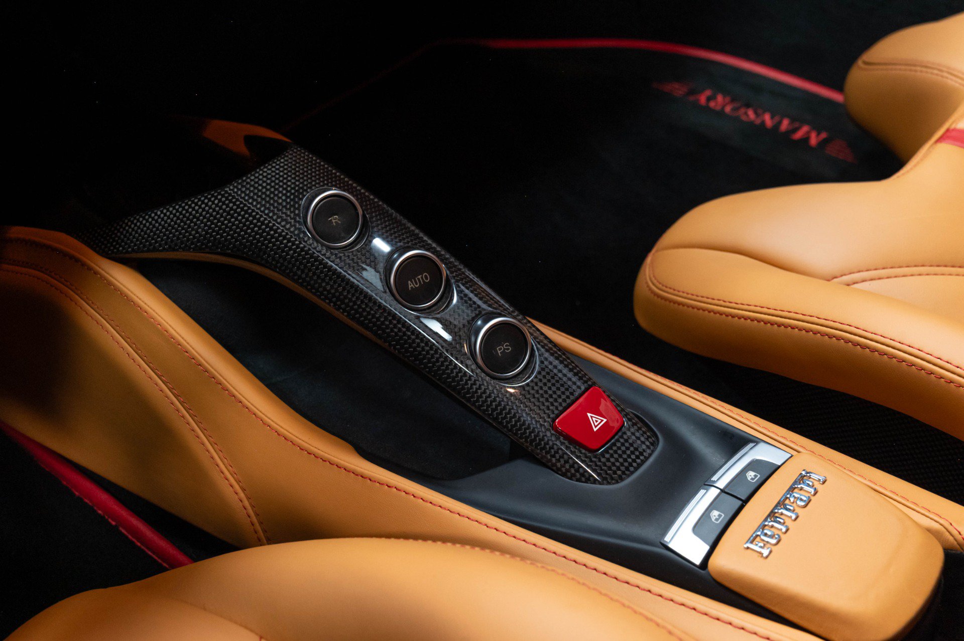 Used 2016 Ferrari 488 GTB RWD image 19