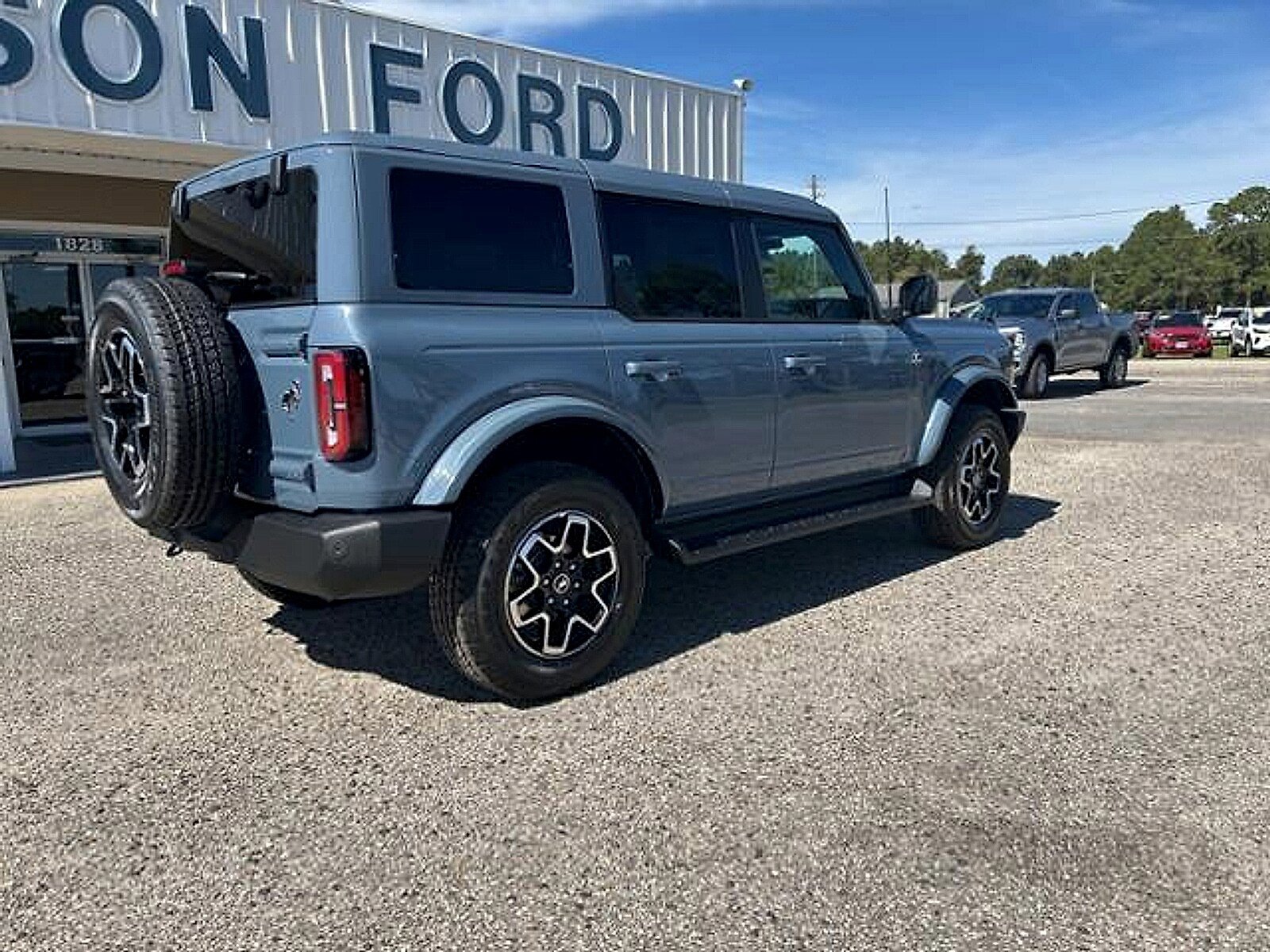 New 2025 Ford Bronco Outer Banks image 7