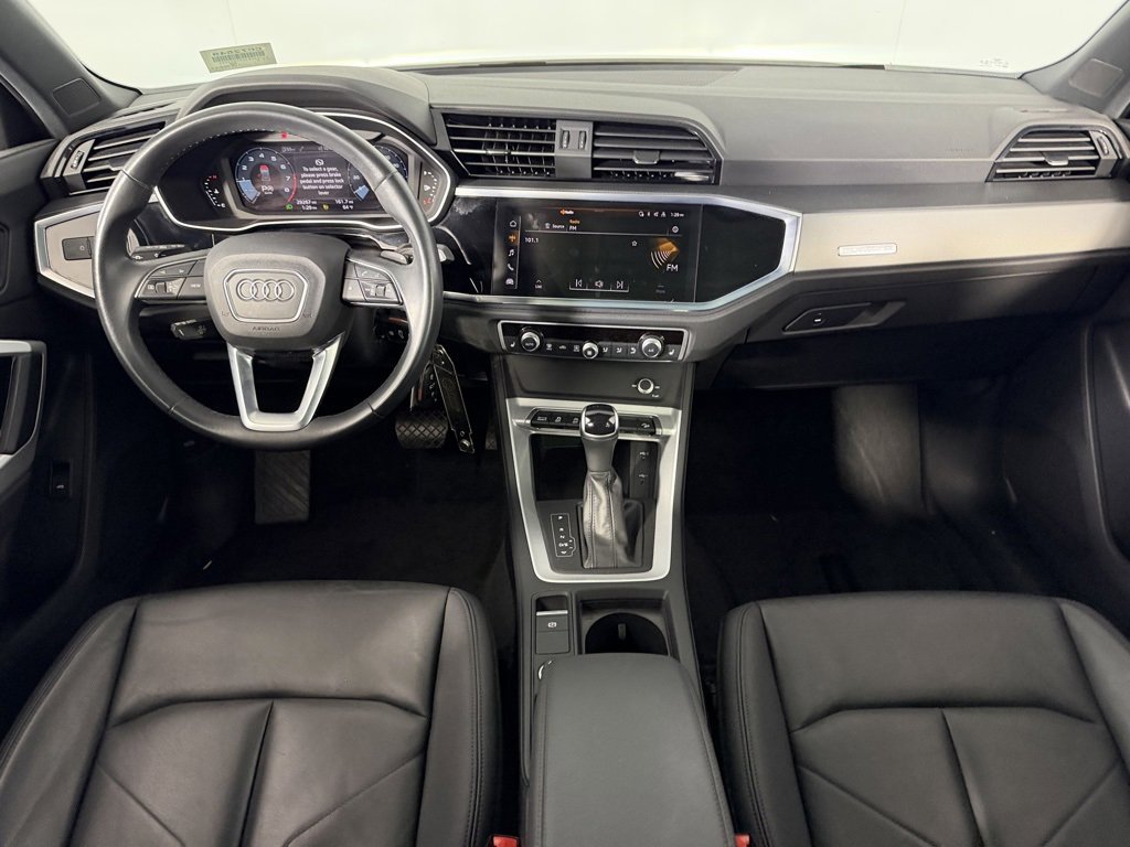 Used 2023 Audi Q3 2.0T Premium image 12