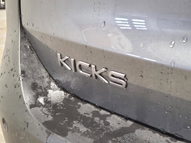 New 2026 Nissan Kicks SR w/ Cold Weather Package image 17