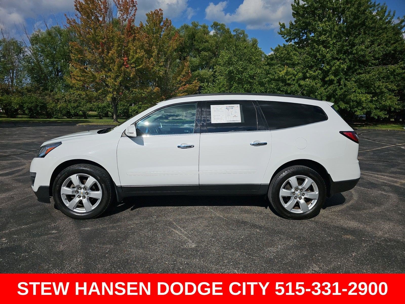 Used 2017 Chevrolet Traverse LT w/ Style and Technology Package