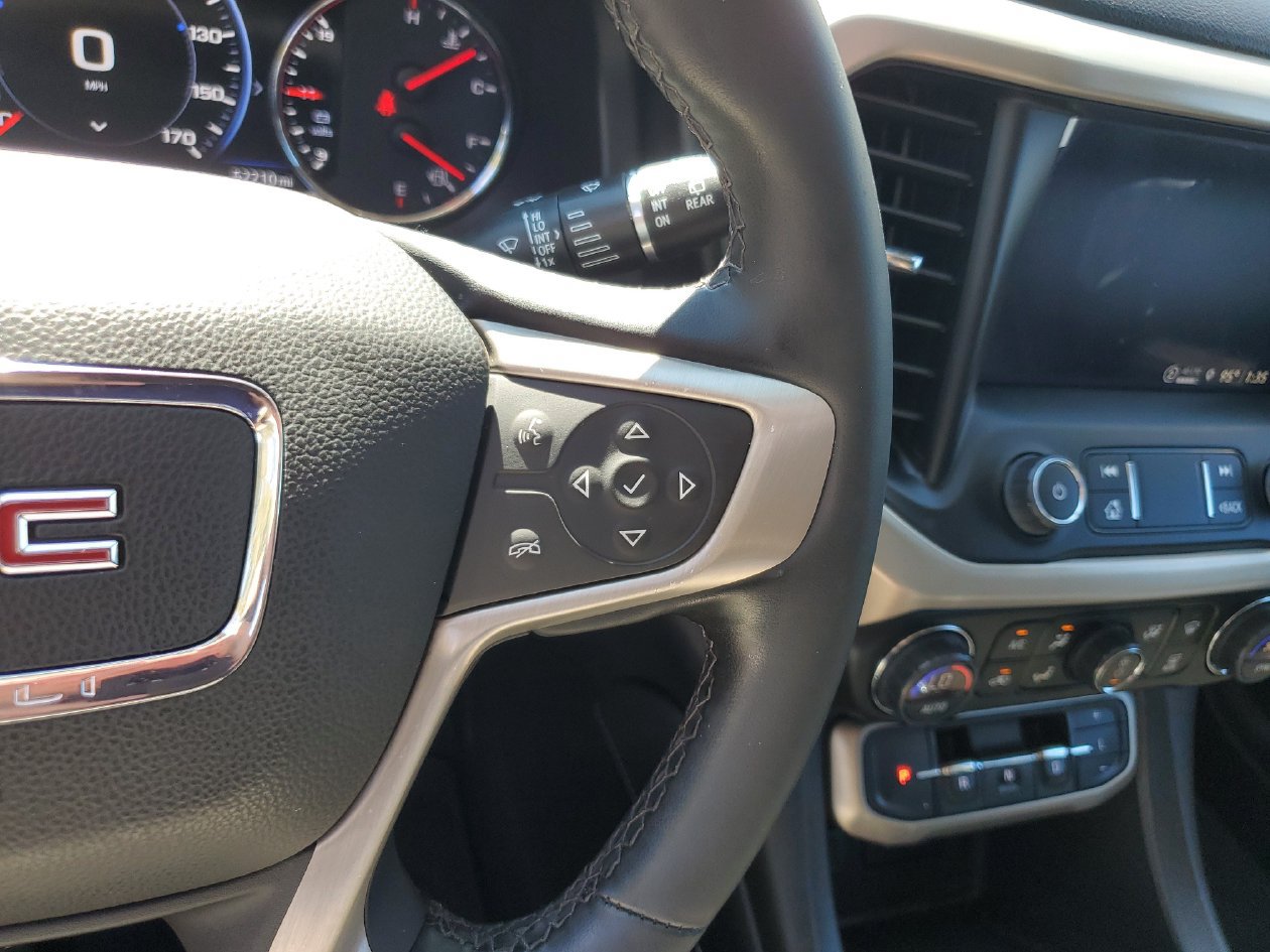 Used 2023 GMC Acadia Denali w/ Denali Ultimate Package FWD image 27