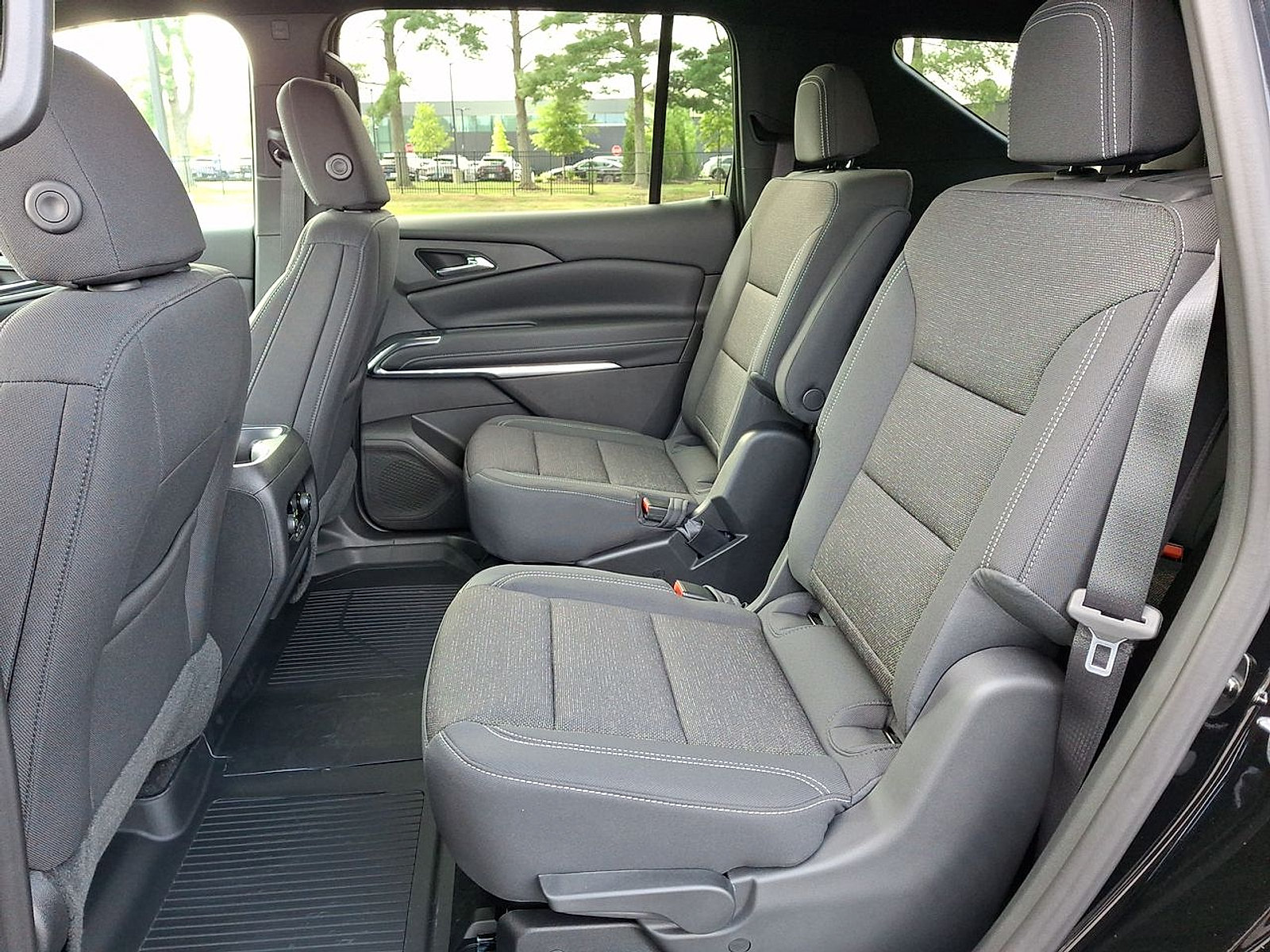 New 2027 Chevrolet Traverse LT w/ Driver Confidence Package AWD/4WD image 13