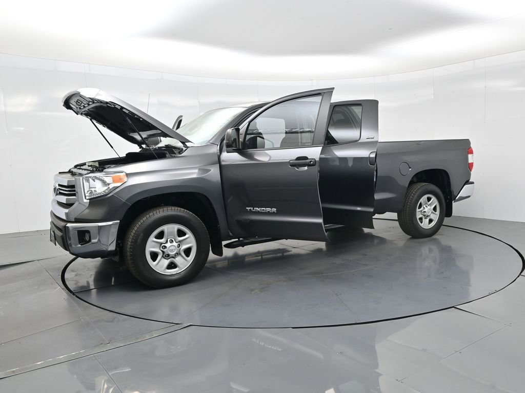 Used 2017 Toyota Tundra SR5 image 28
