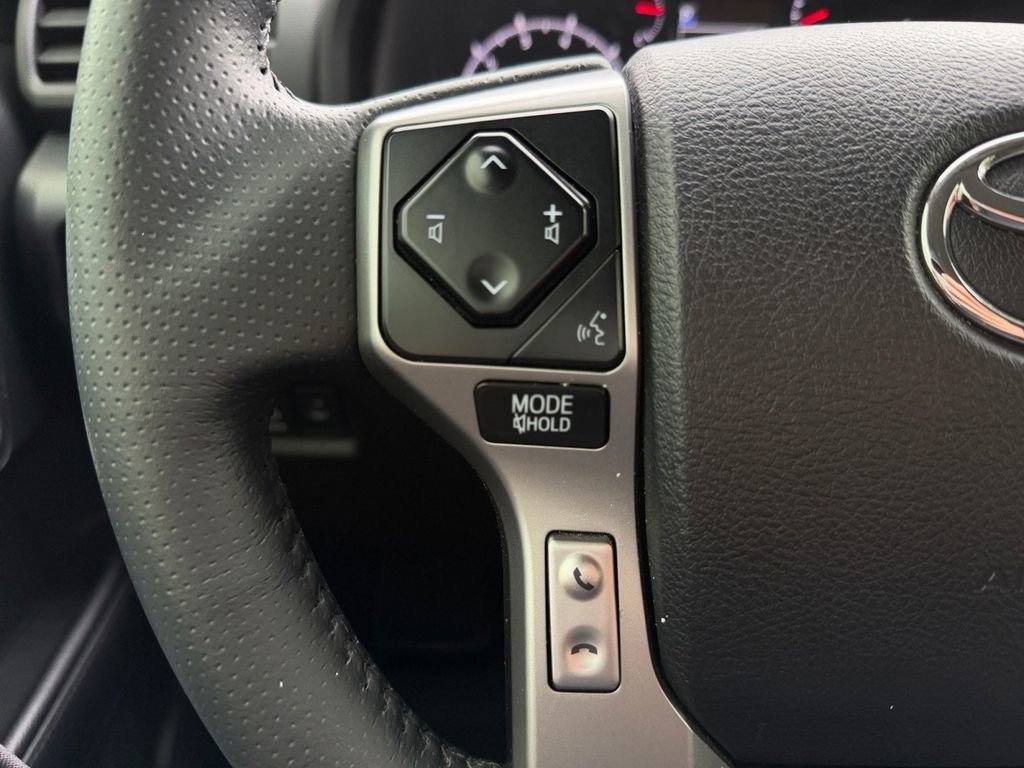 Used 2022 Toyota 4Runner Trail Special Edition AWD/4WD image 23