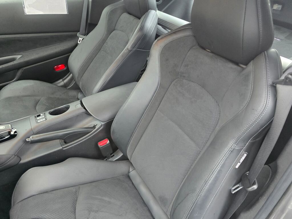 Used 2024 Nissan Z Performance w/ Floor Mat Package image 19