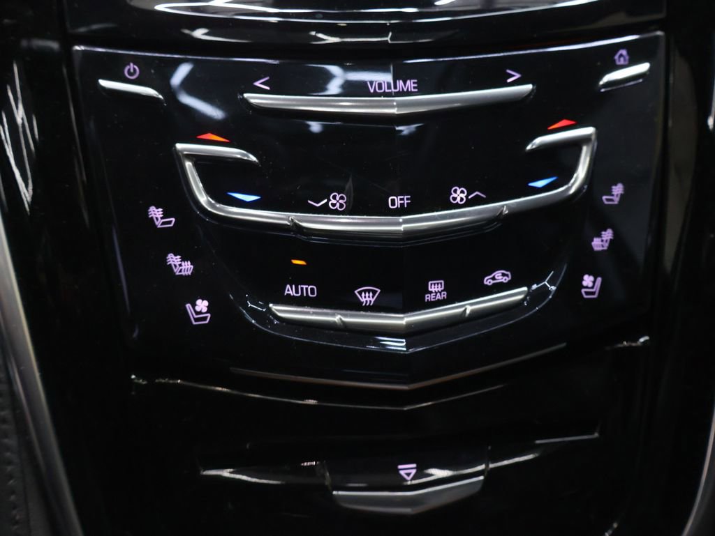 Used 2020 Cadillac Escalade Luxury AWD/4WD image 29