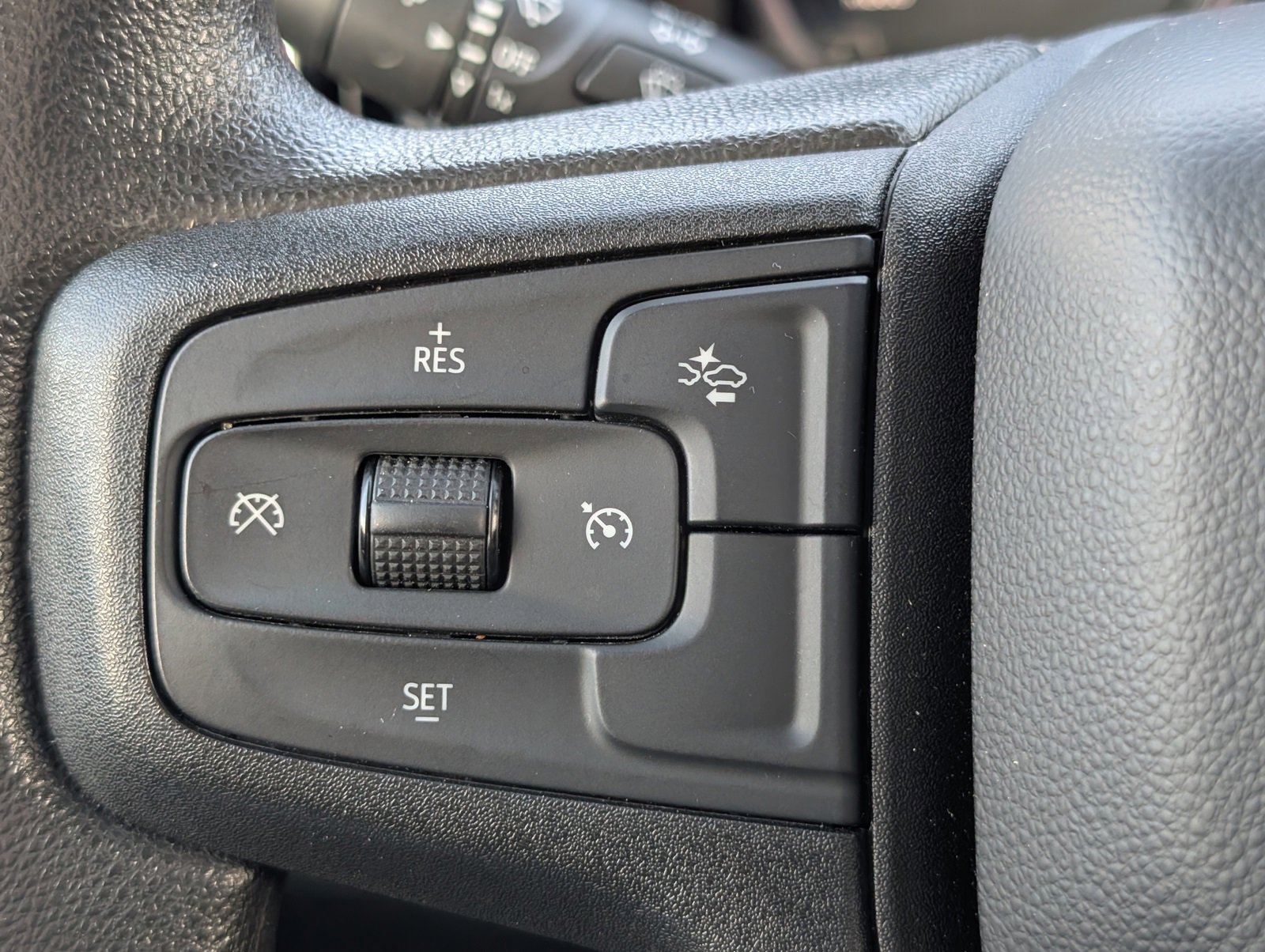 Used 2022 Chevrolet Silverado 1500 Custom image 16