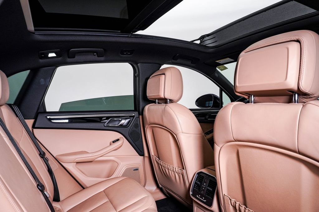 Used 2020 Porsche Macan image 16