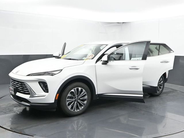 Used 2024 Buick Envision Preferred AWD/4WD image 34